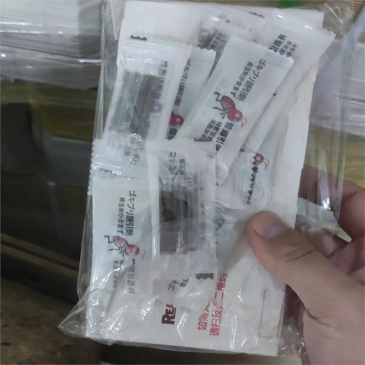 Cockroach bait